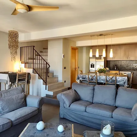 Casa En El Castillo توسا ذي مار